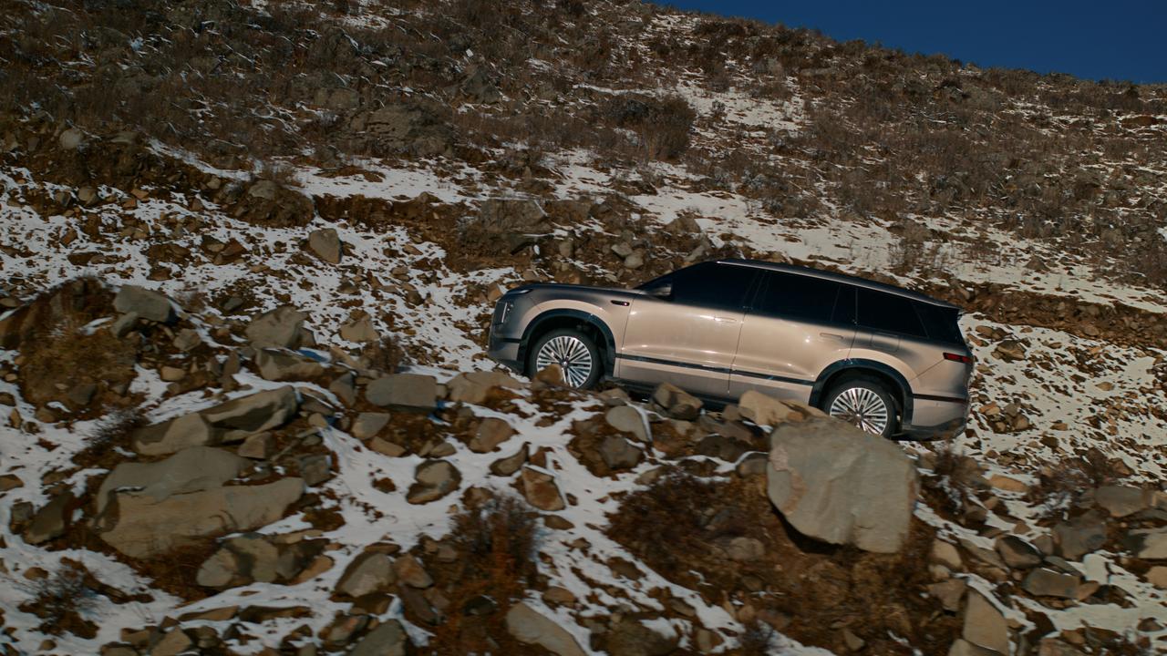 这就是现实，现在人买车:50%的人——买混动车30%的人——买纯油车20%