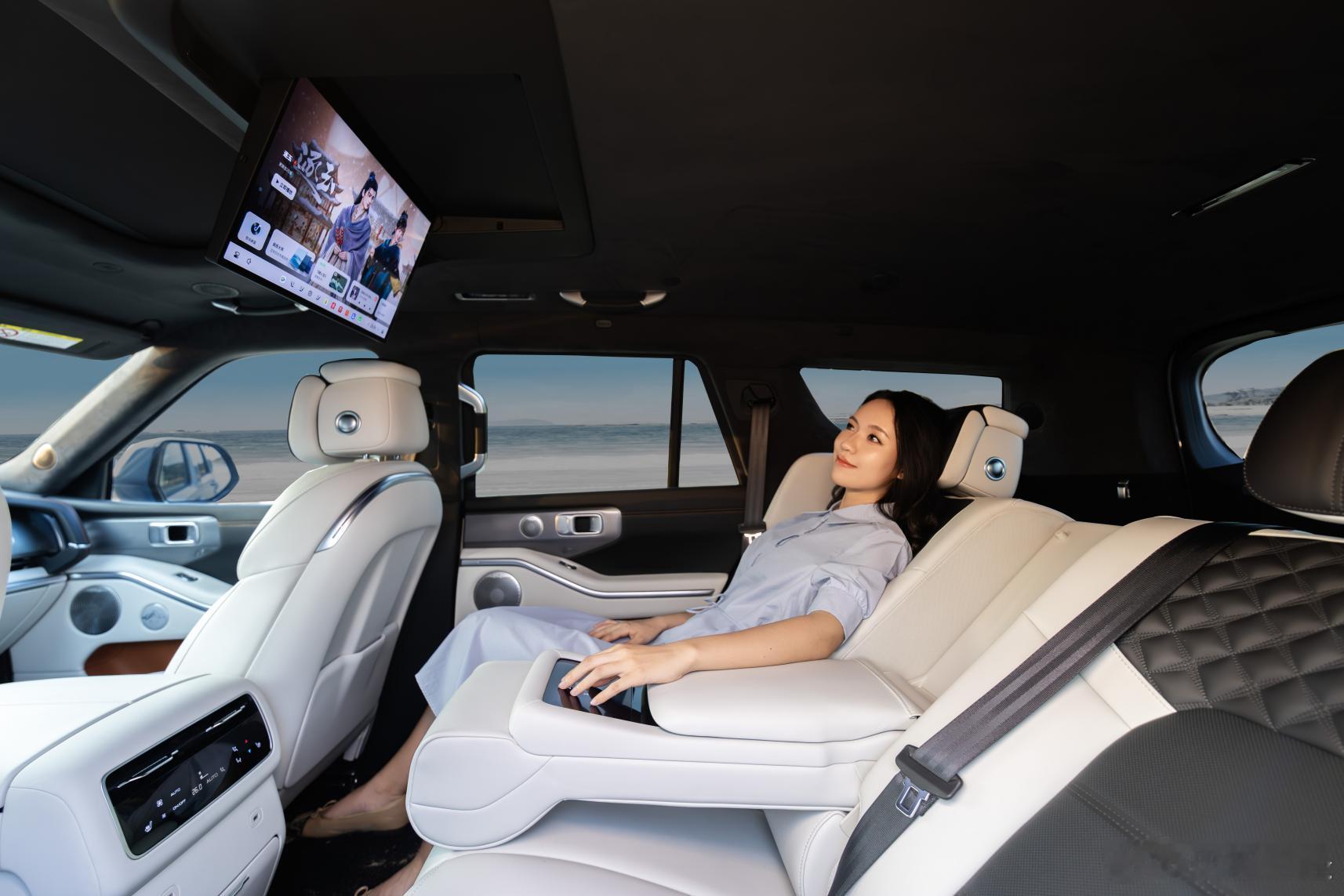 全域豪华SUV新旗舰来了！43.80万起，全新坦克700正式开启预售3月30日，