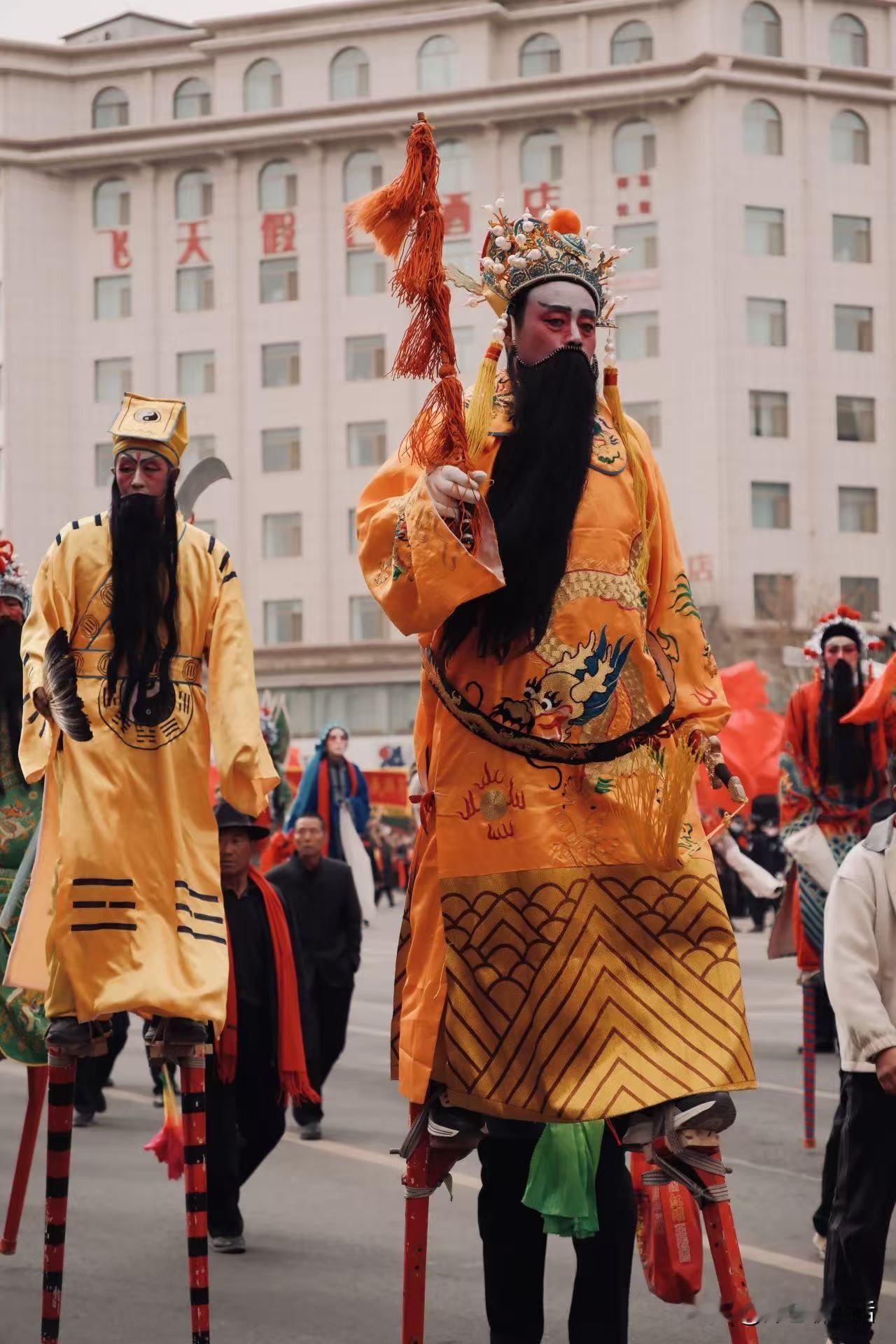 都说上有天堂，都说下有苏杭。苏州园林，杭州西湖多少人做梦都想去的地方我却说