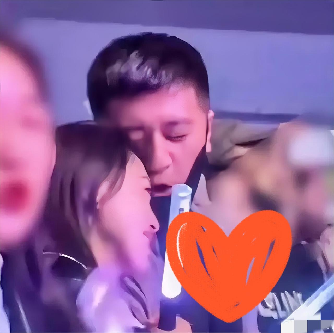 张雪峰老婆李丽婧，不查不知道，一查吓一跳！这哪是明星家属啊，分明是个被婚姻埋