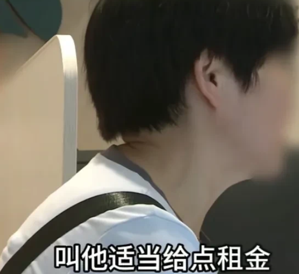 重庆，张大姐早些年那可是有先见之明，买了两套公寓，想着以后能赚点外快。可这房子买