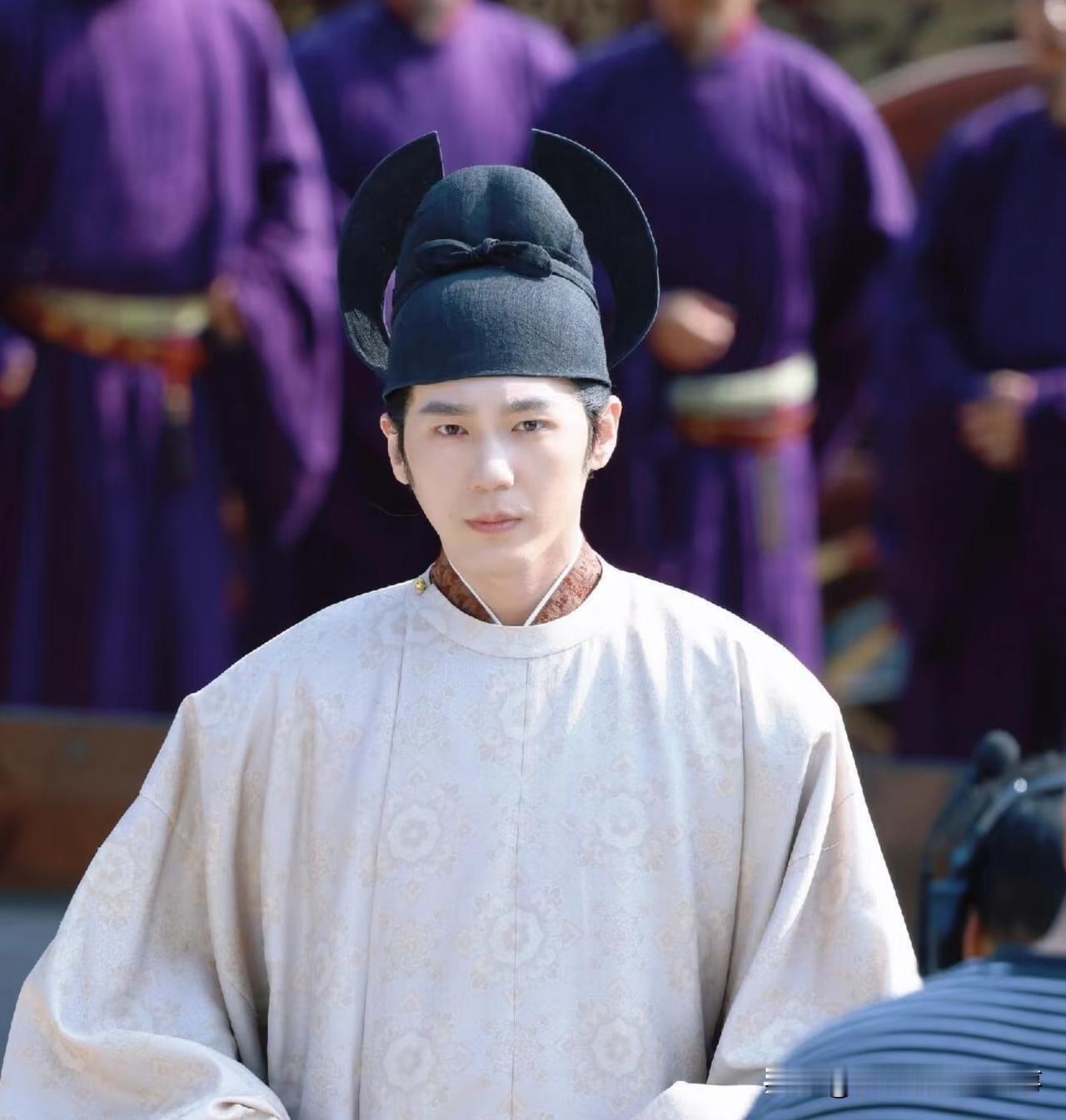 看太平年总忍不住开个上帝视角：如果钱弘俶当年硬气一把，就是不纳土归宋，吴越国到