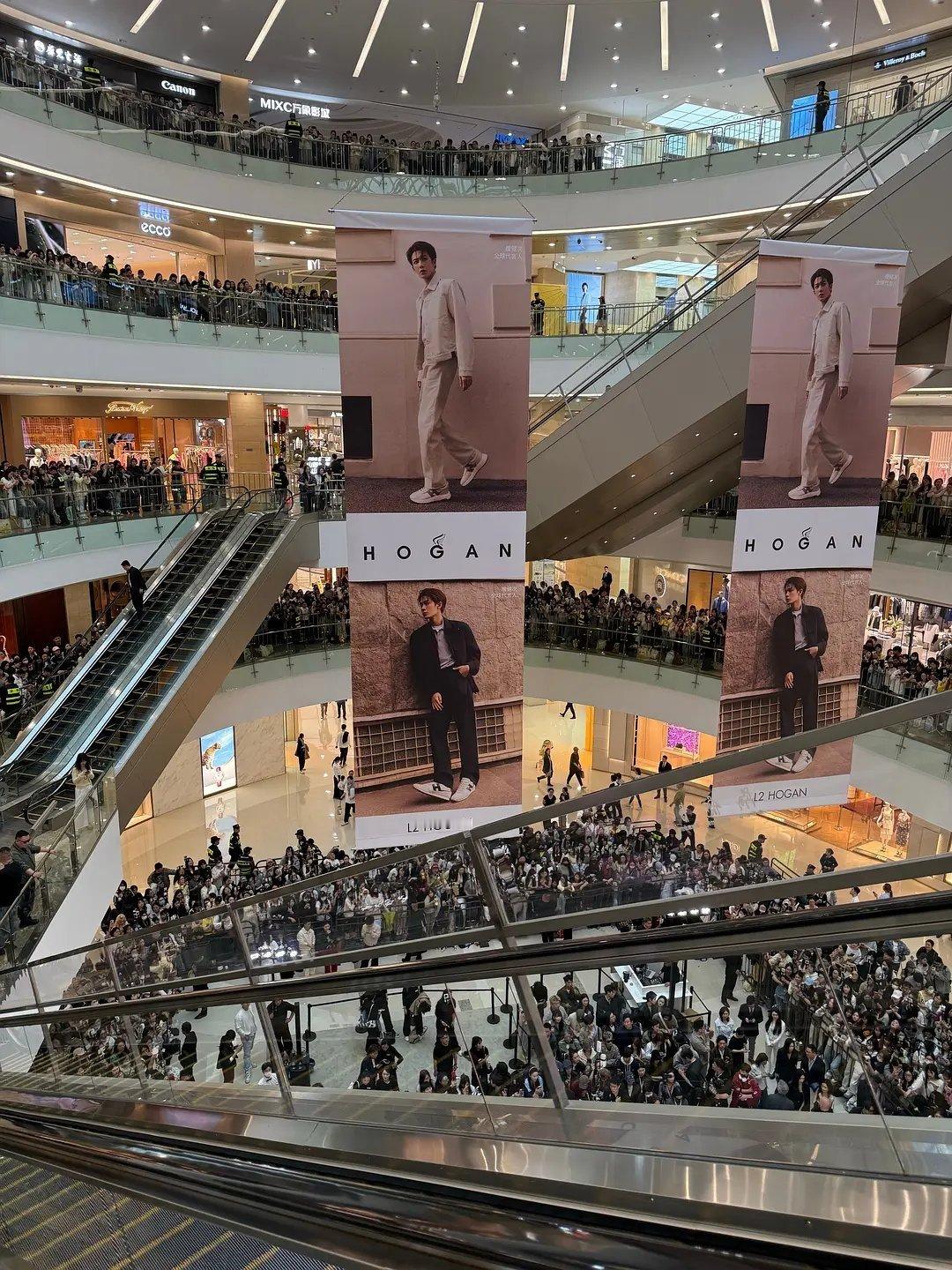 檀健次今日线下状态这么好吗？到底怎么做到的？