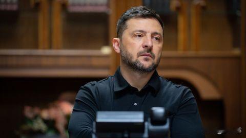 北约士兵能否部署在分界线上？泽连斯基如是说12月15日，泽连斯基在与德国总理