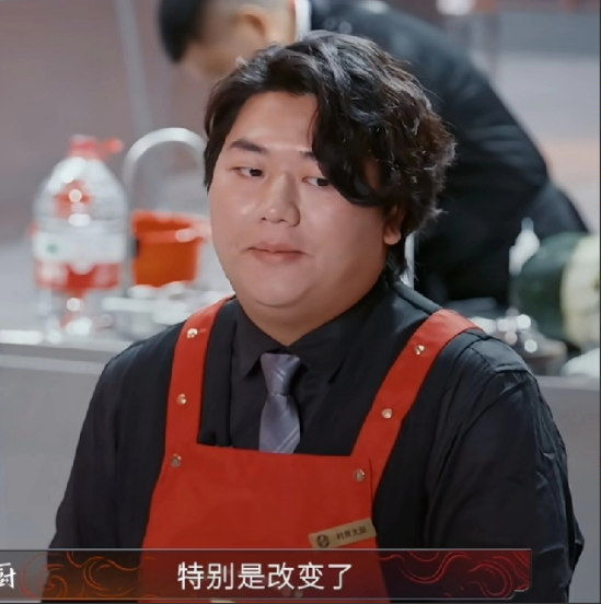 全红婵能走到今天，跟她家里人是脱不了干系的，从她哥哥的综艺首秀就能看出来，全