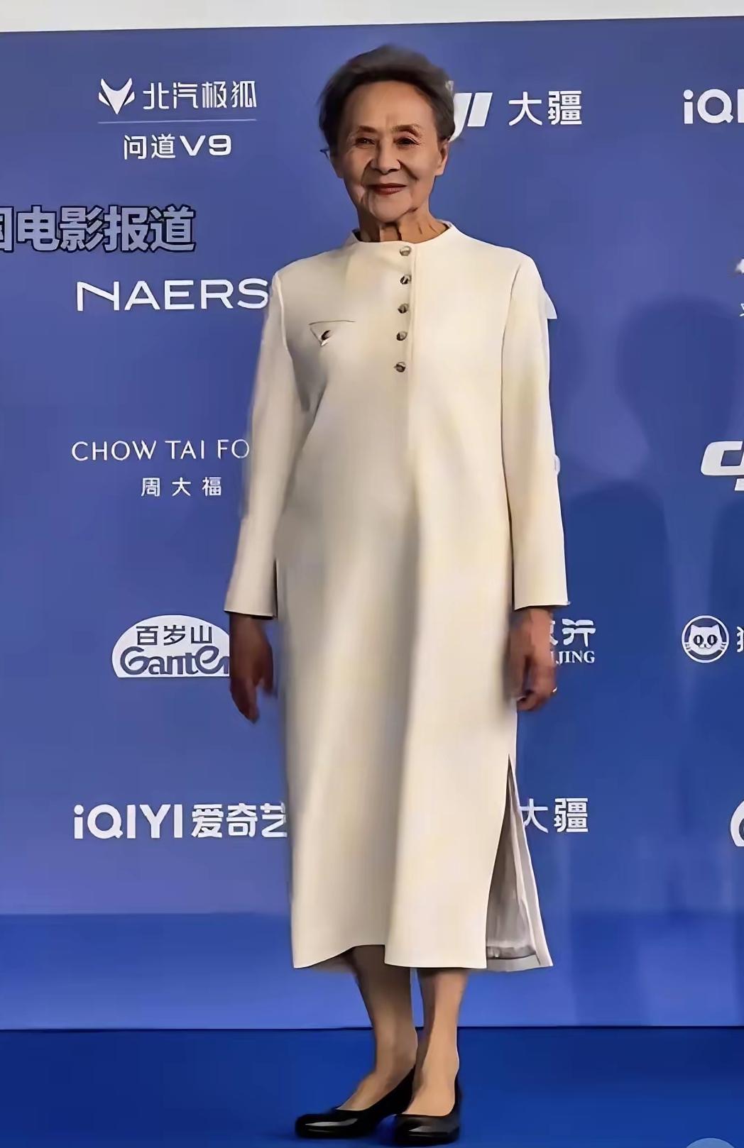 大家有没有觉得吴彦姝越来越不对劲了倒不是因为她变老了，而是87岁的她居然还这