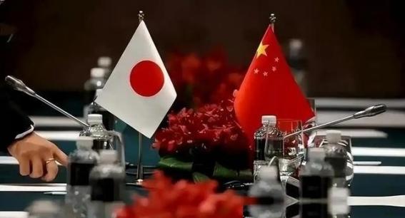 中日关系崩了，所有人都以为日本是在替美国冲锋、替台湾站台！错了！真相是：日本政府