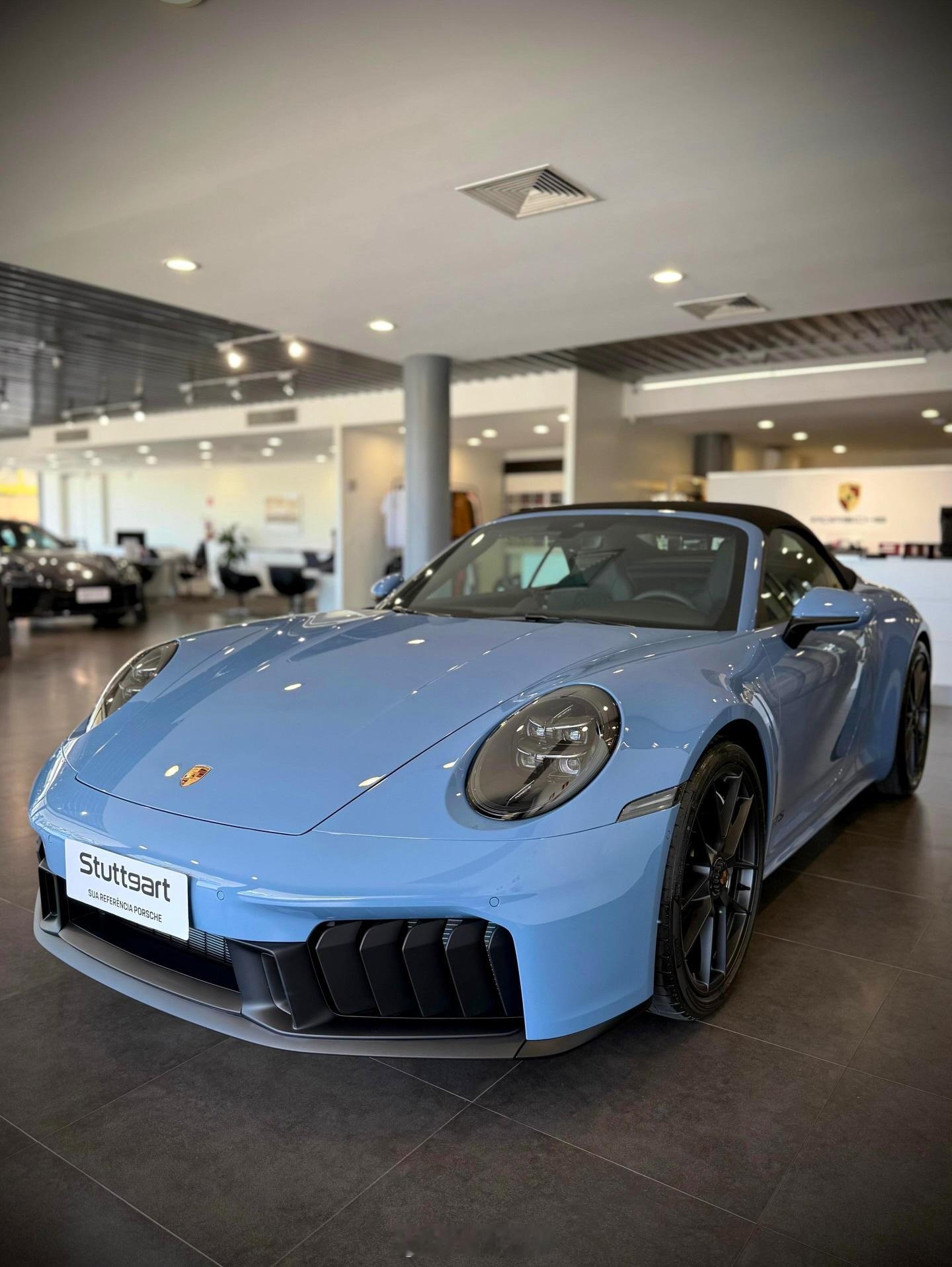 保时捷911CarreraGTSCabrioletPTSAetnaBlu