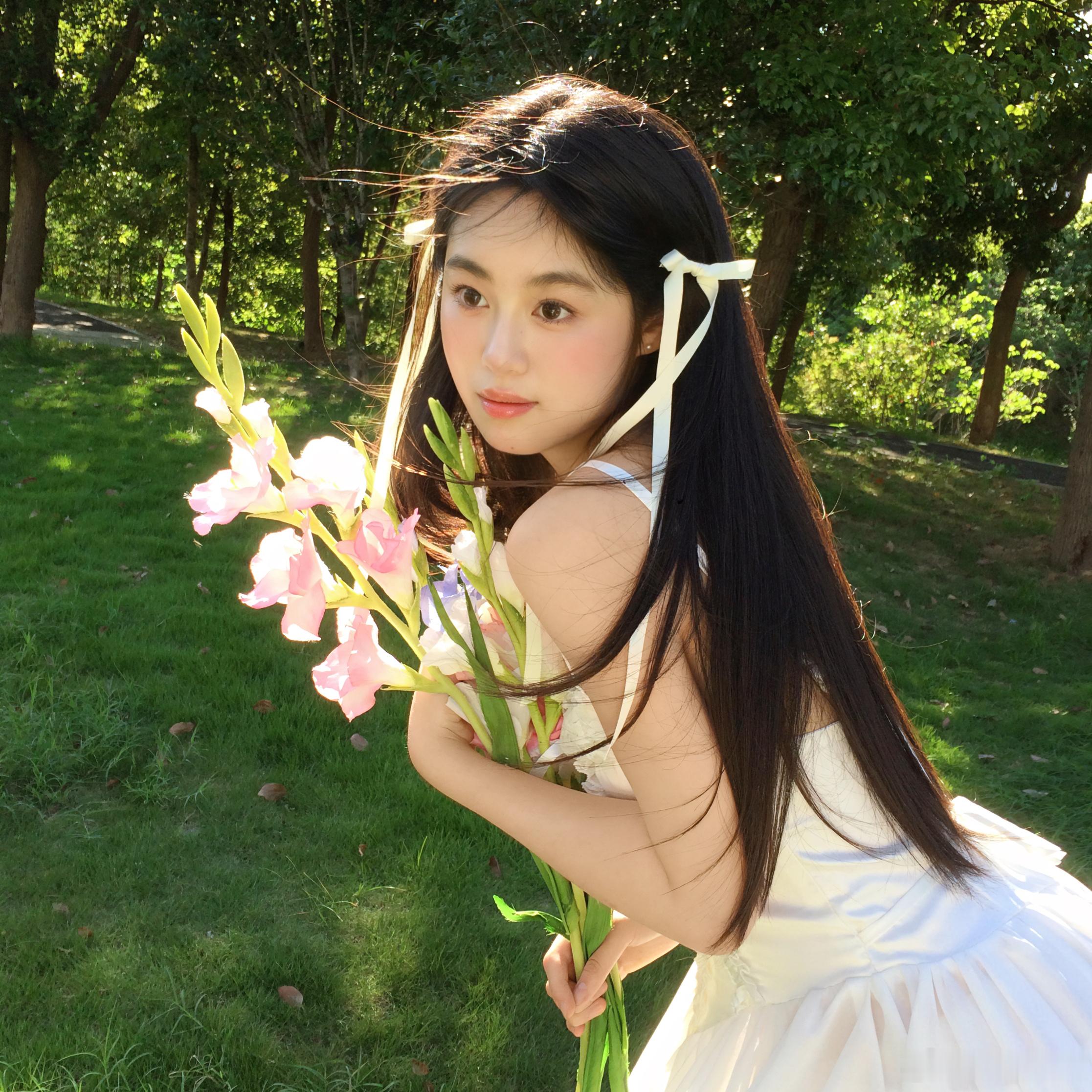 ˖⊹୨୧少女の童話花園୨୧⊹˖少女写真​​​