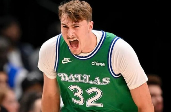 NBA史上最年轻20+5+5+0失误！18岁弗拉格破纪录，独行侠未来可期