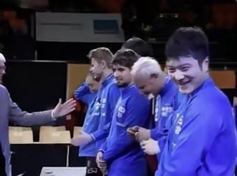 谁懂啊！樊振东直接把德国杯打成个人秀场，一天四战全胜，妥妥把他乡变主场！决