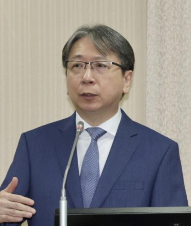 解放军下周发动“联合利剑-C”围台军演？台湾情报头子蔡明彦回应了！绿媒称，大陆2