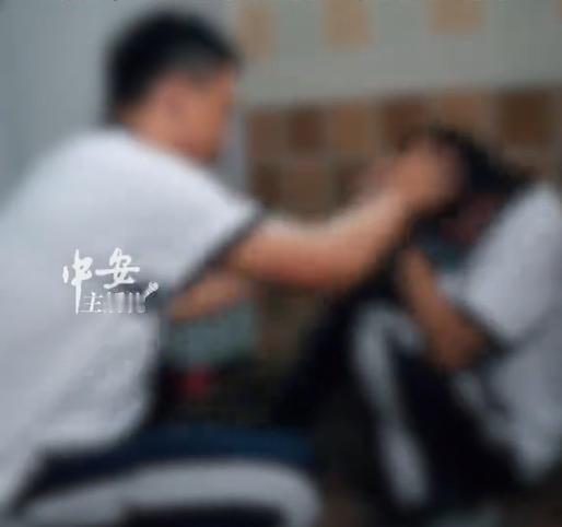 “看不下去了！”陕西榆林，一名16岁男生因劝阻同学欺负同桌，竟被报复围殴至脑外伤