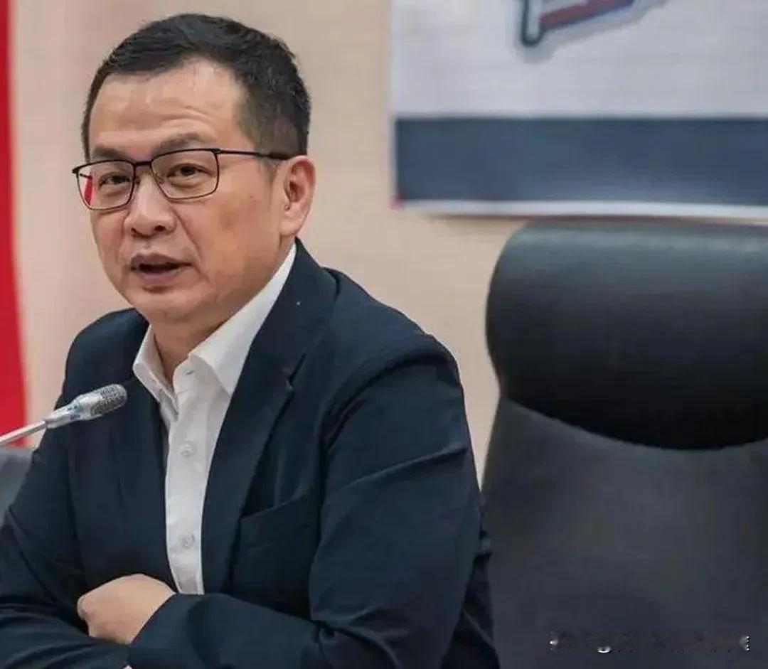罗智强参选掀蓝营地震！国民党主席争夺战白热化？最近，国民党主席改选消息炸锅