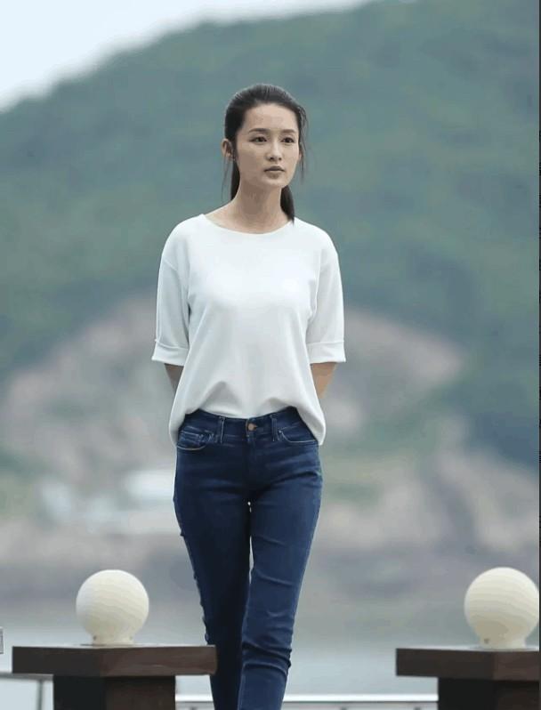 她就像迷一样的存在！你说很多女演员虽然都只担任配角，但人家就能大紫大红起来。而