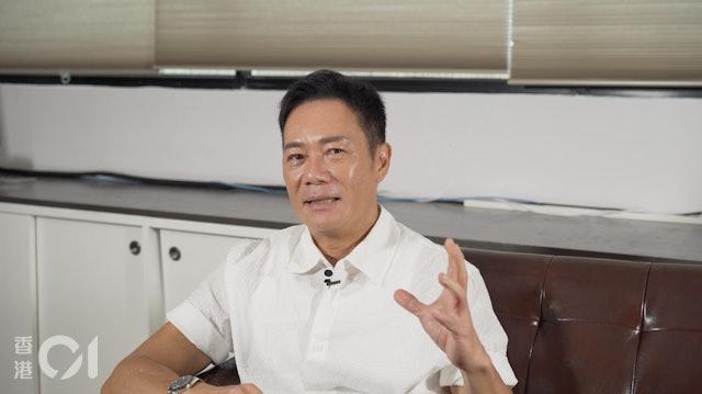 张兆辉专访｜电视台竞争激烈，人人排队等上位，不少人为求机会会主动到监制房叩门，张