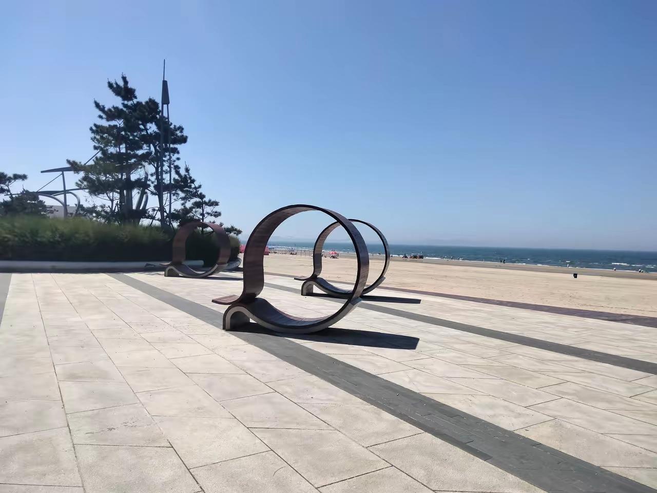 烟台的消费比青岛高？有位外地游客来到烟台，对烟台美景赞不绝口，可是在提到物