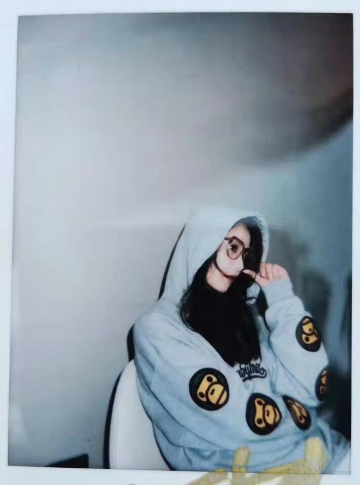 21年的刘诗诗亲签拍立得竟然还有独享角度老婆真的又酷又飒