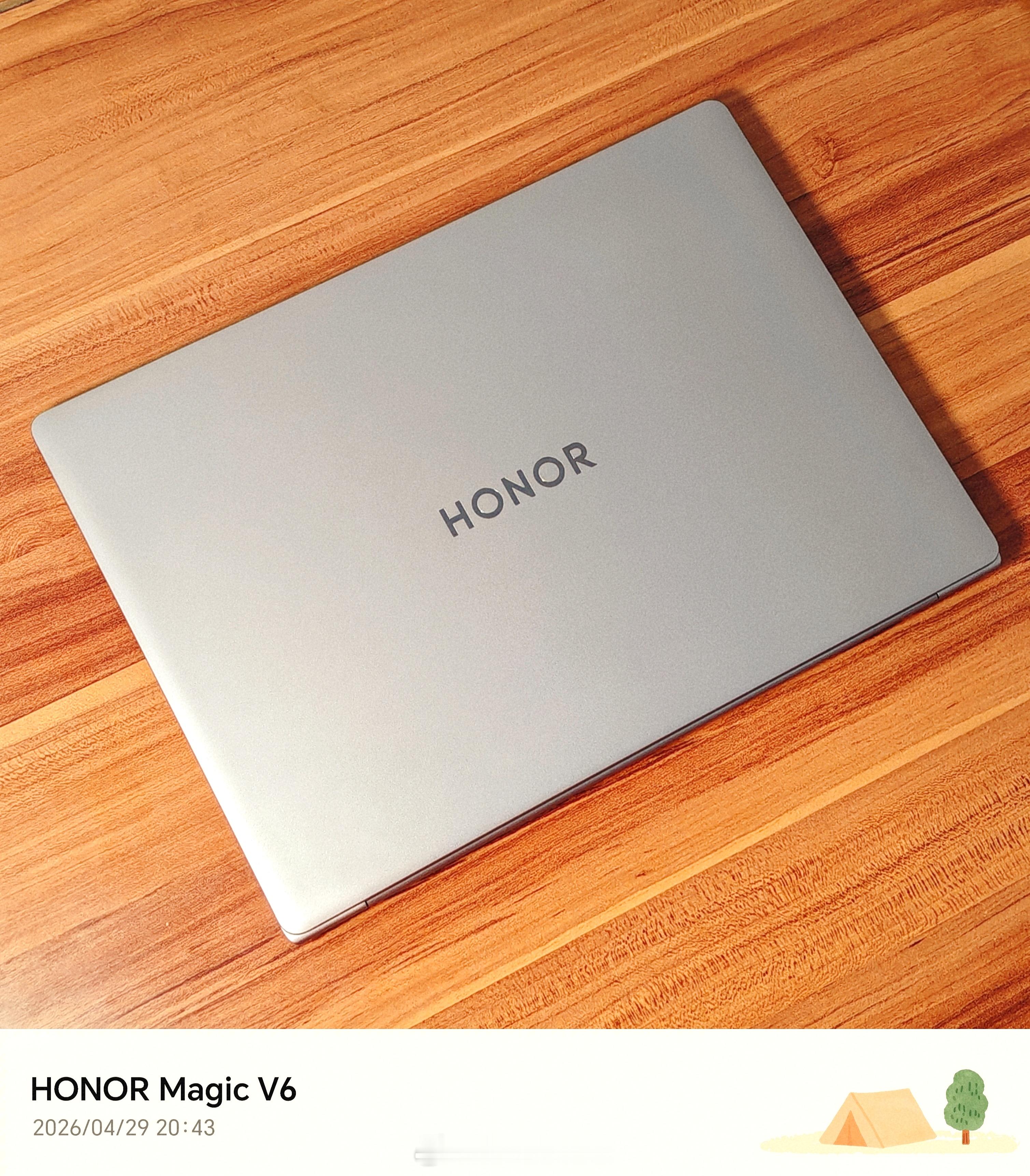 上手荣耀MagicBookPro142026有段时间了，机身轻薄随身带毫