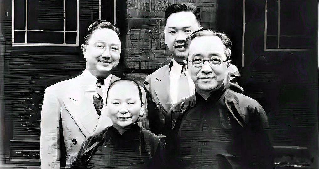 1958年，在美国哥伦比亚大学讲学的胡适，收到了次子胡思杜离世的消息。经多方求证