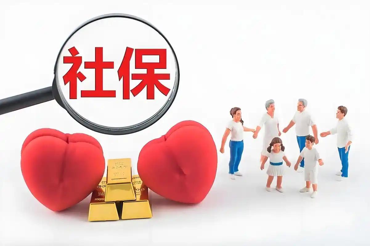 杭州的孙女士，因为不信任社保，坚持了18年不交社保，每个月给自己存了780
