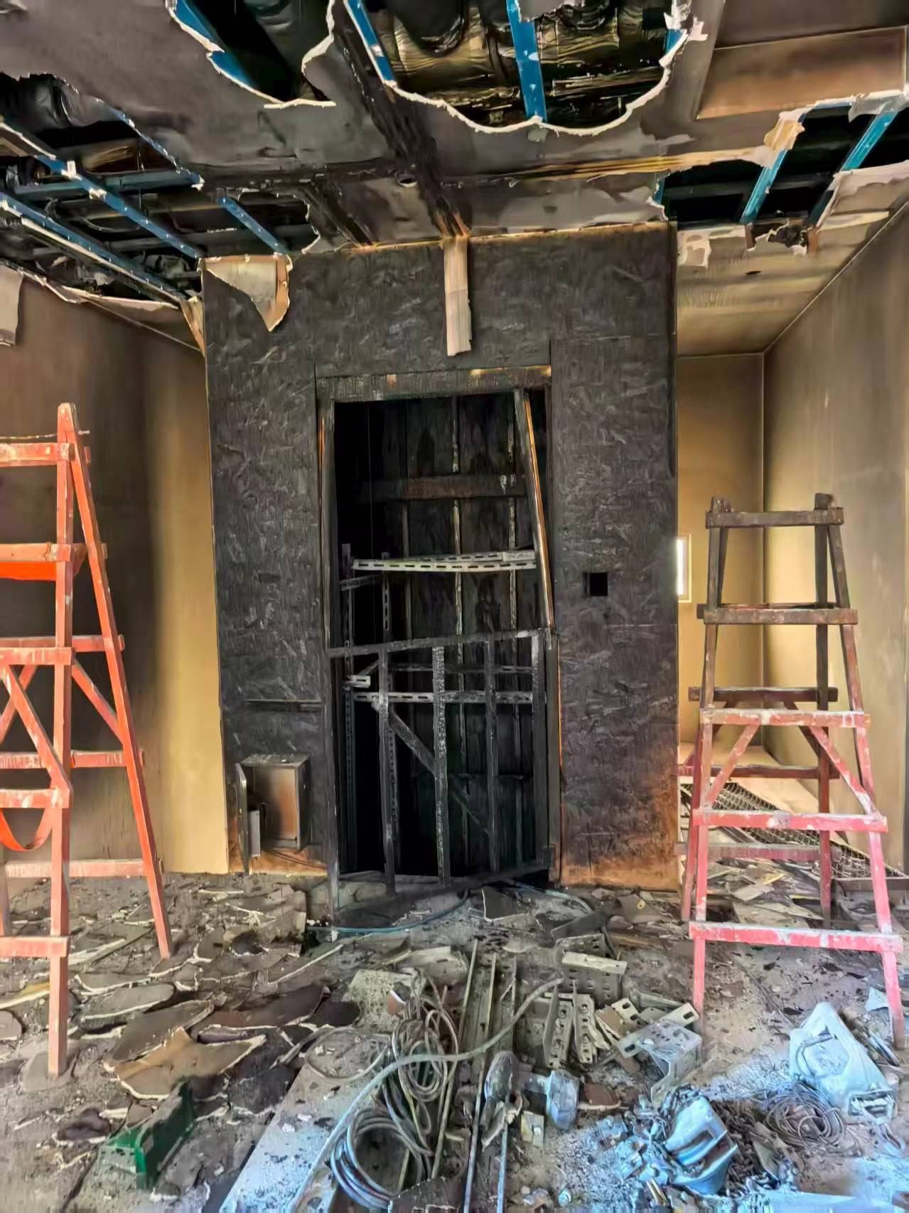 电梯施工违规动火作业引火灾 作业人员被拘留10日