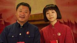 1988年，范伟和一个小护士去相亲，女方一言不发，筷子一下也没动，范伟一看又黄了