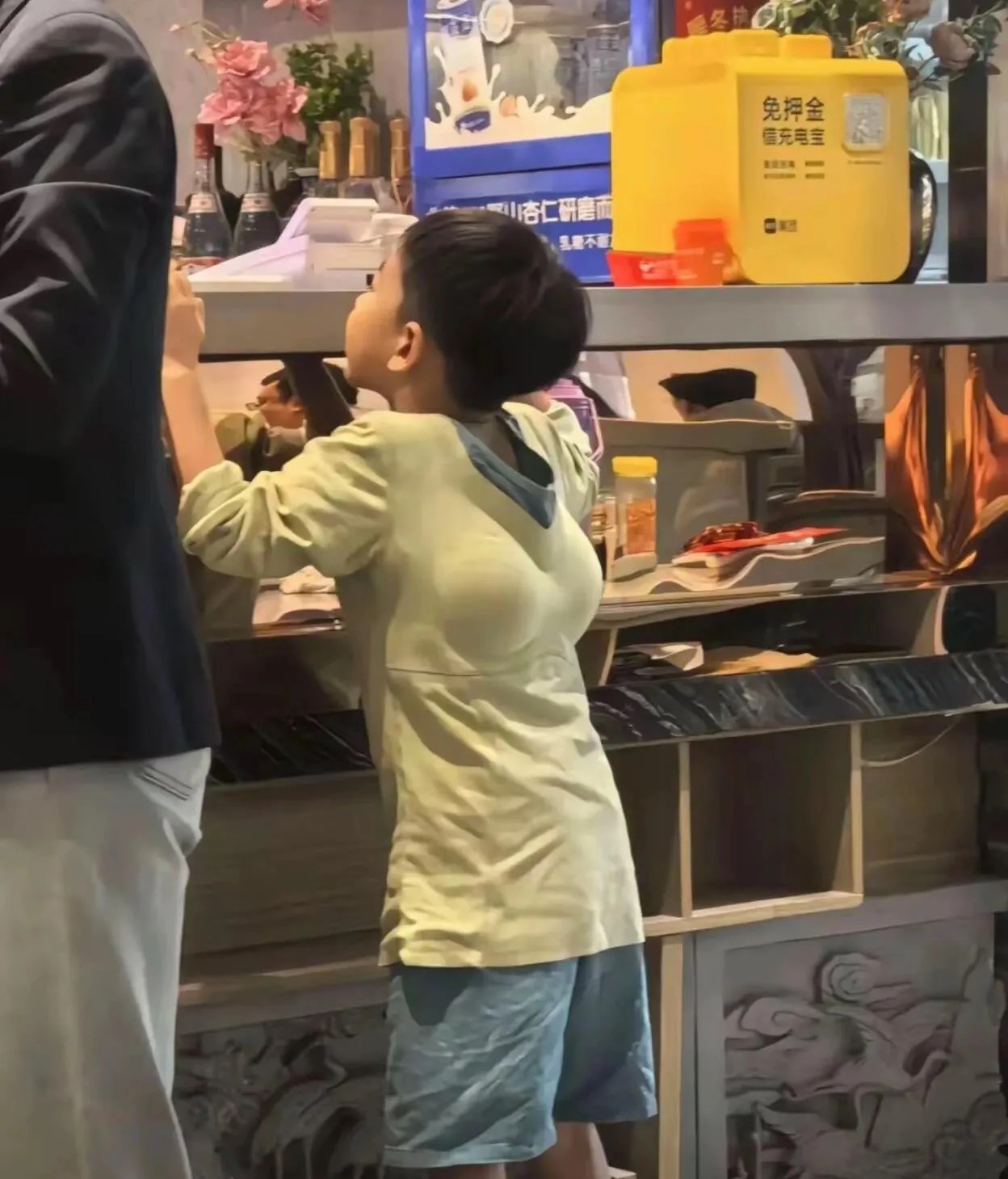 婆婆硬要保胎生下来的孩子