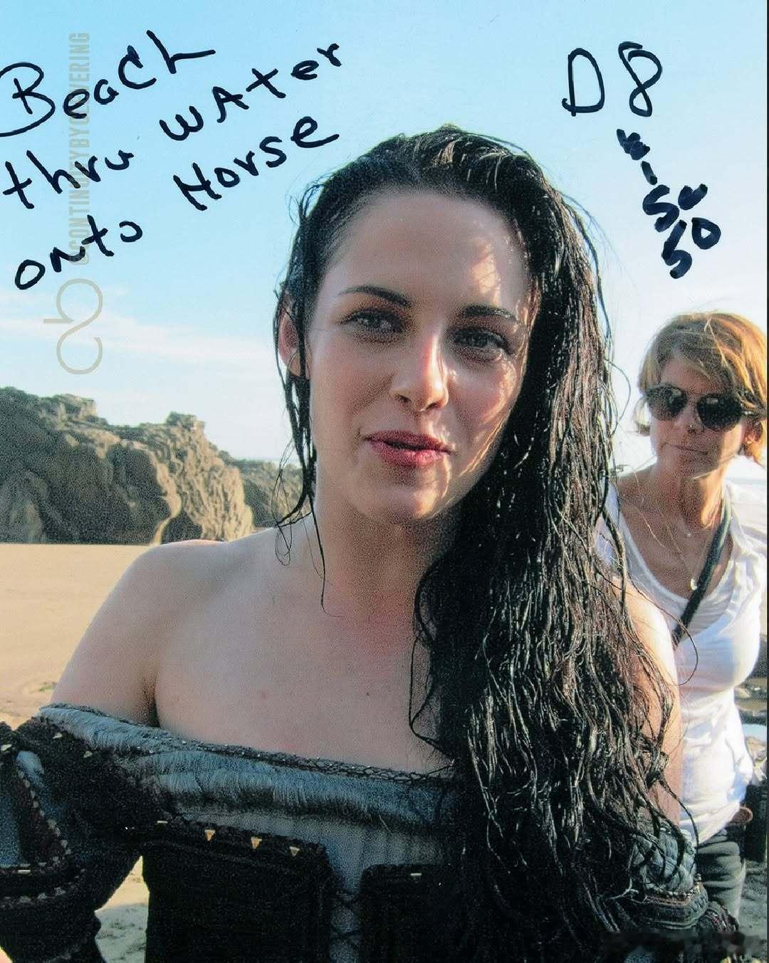 KristenStewart克里斯汀斯图尔特当年在《白雪公主与猎人》的片场幕后