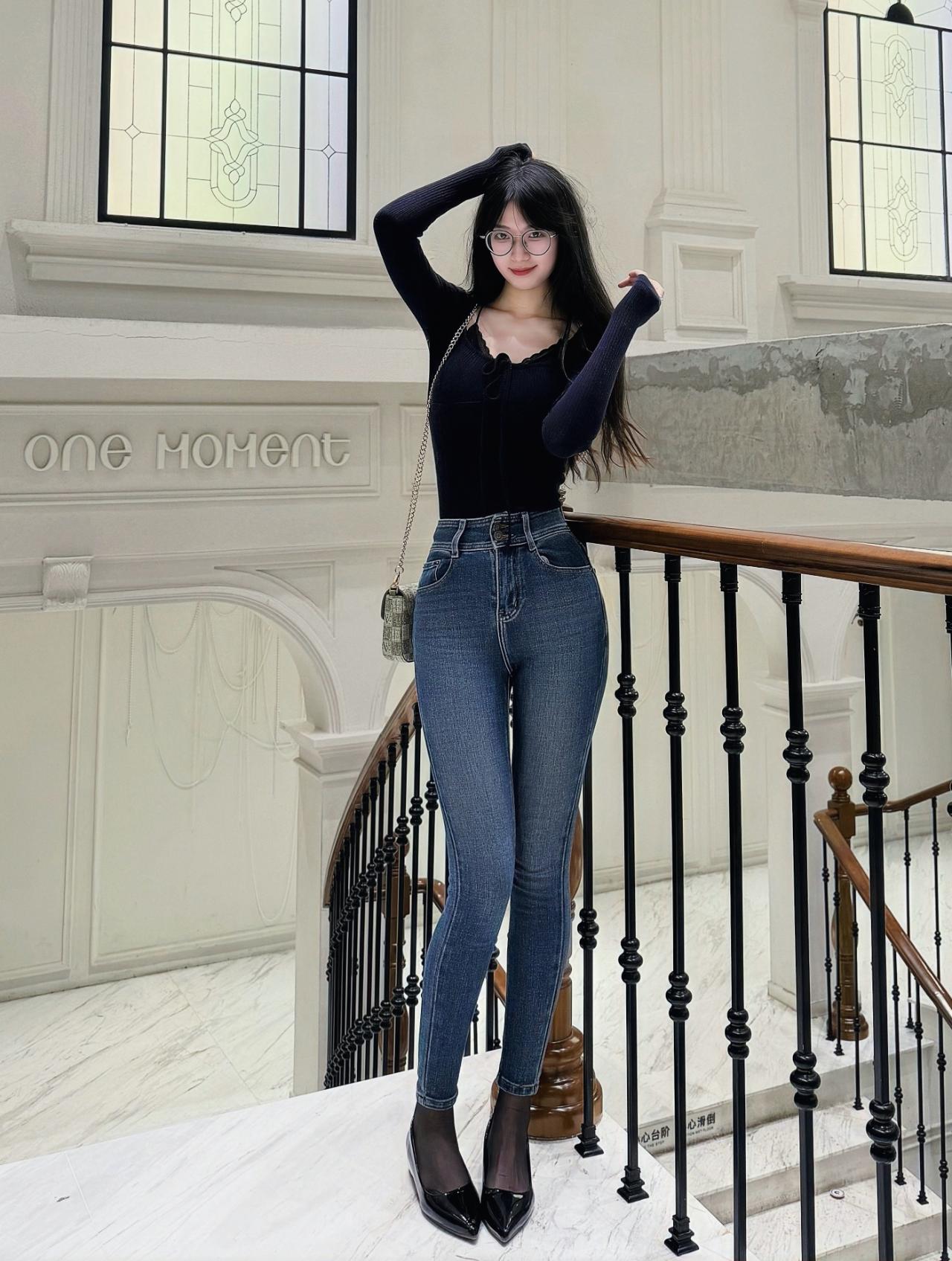 眼镜妹纸才是神呀