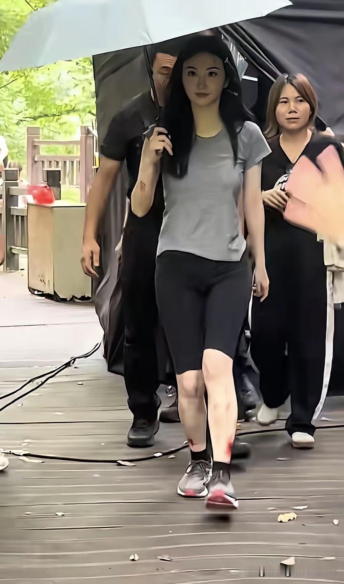 她好像从来没有营销过自己的身材……