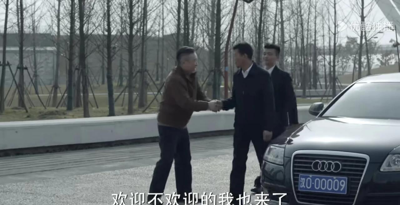 同样是市委书记，为什么李达康在林城市委书记面前如此趾高气扬？有两个原因。首先