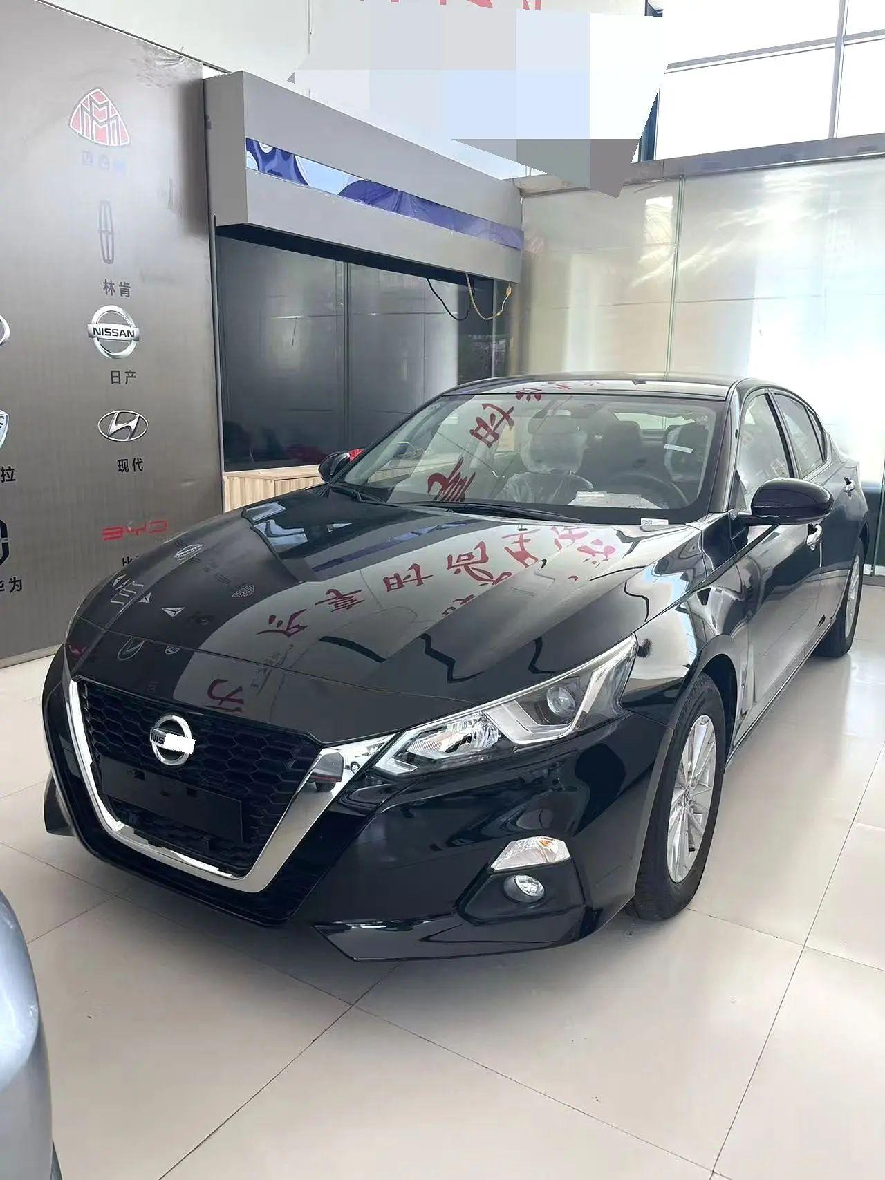 库存新车，日产天籁2.0无级XE时尚版，指导价179800，21年12月