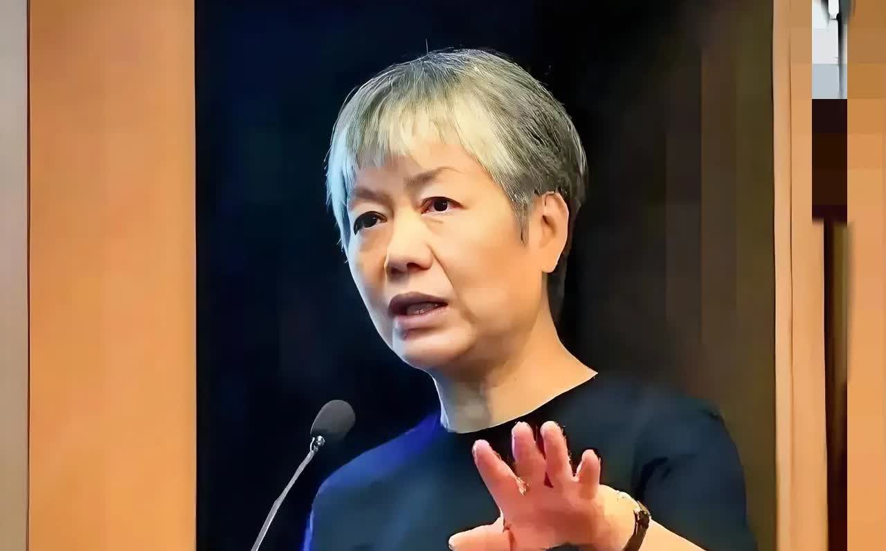 “扶老人反被讹，那就重罚！”李玫瑾教授这话说到心坎里了！月薪3000的打