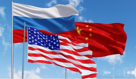 2050年以前，美国可千万不能倒下，要是倒了，最难受的反而会是中国，为啥呢？看看