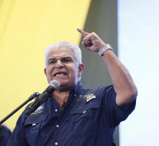 巴拿马这是作死的节奏巴拿马政府不顾中国的強烈反对，今天巴拿马总统穆利诺亲自下令