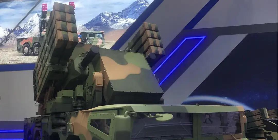 中国装备再次在非洲大显神威将伊尔76斩落马下据路透社11月6日消息，一架苏丹