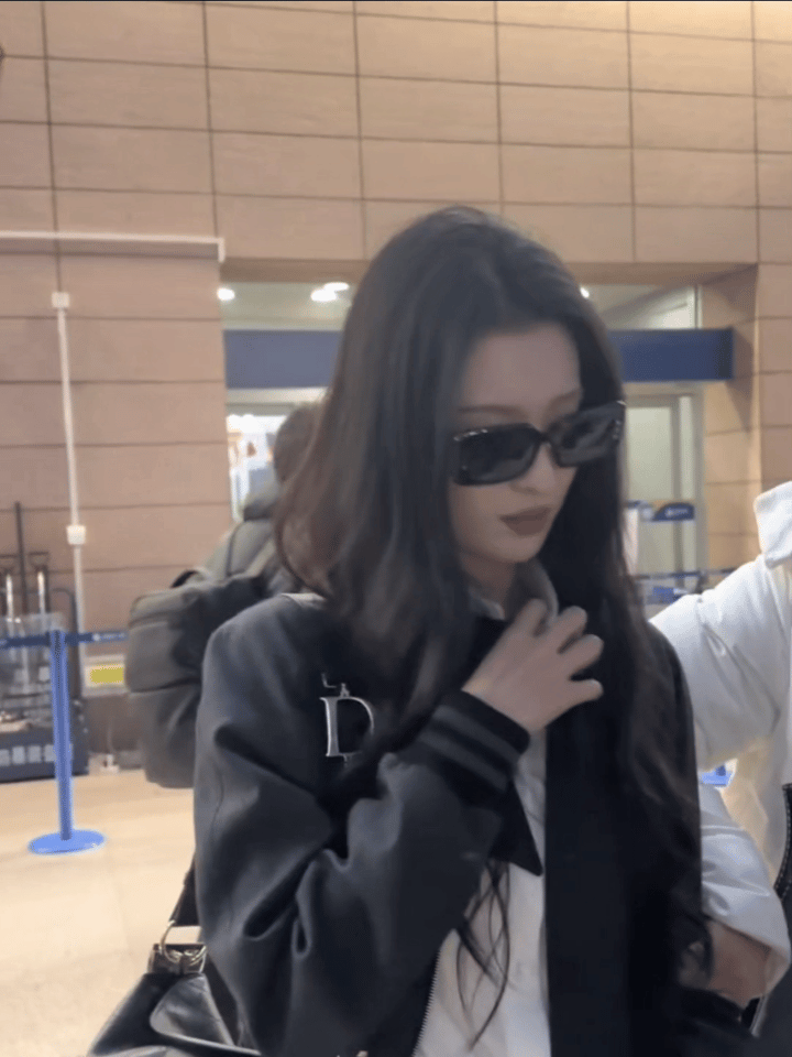 这样的王楚然酷美酷美的！