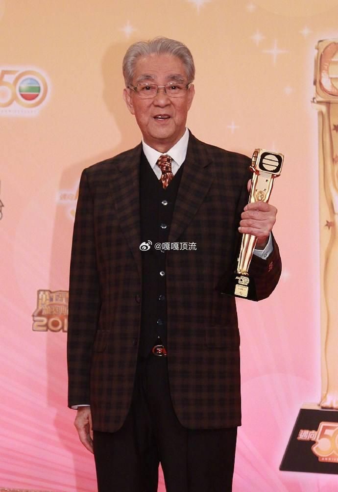 痛心！TVB“御用爷爷”周聪离世。😭家人们，今天听到一个痛心的消息，TVB老