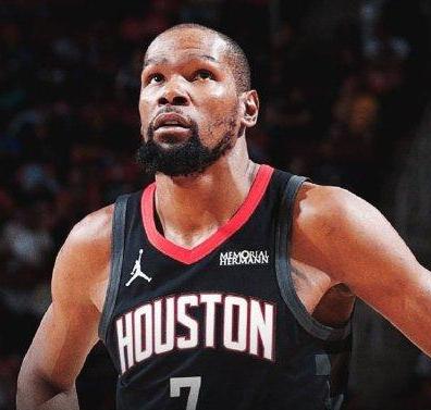 历史总得分榜：杜兰特距离乔丹还差87分！1、詹姆斯——431452、贾巴尔