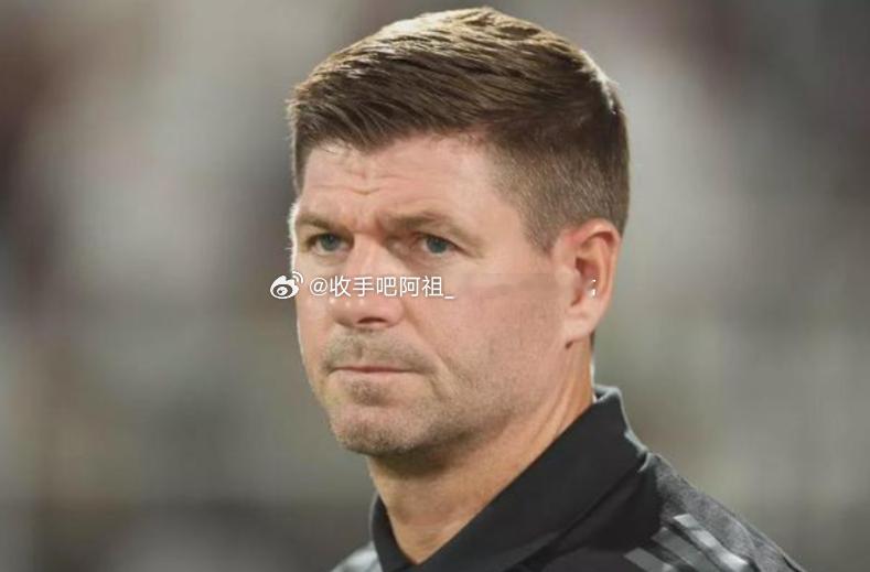 据利物浦博主DaveOCKOP独家报道，利物浦正考虑让杰拉德担任临时主教练职务。