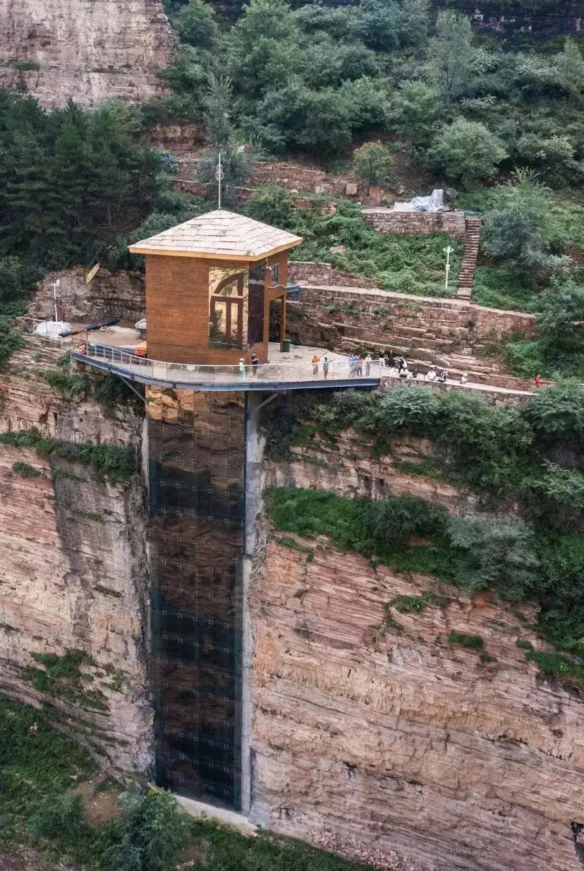 山西长治旅游，瓮圪廊峡谷美景攻略！瓮圪廊峡谷美景推荐：1、瓮圪廊一线天、挂