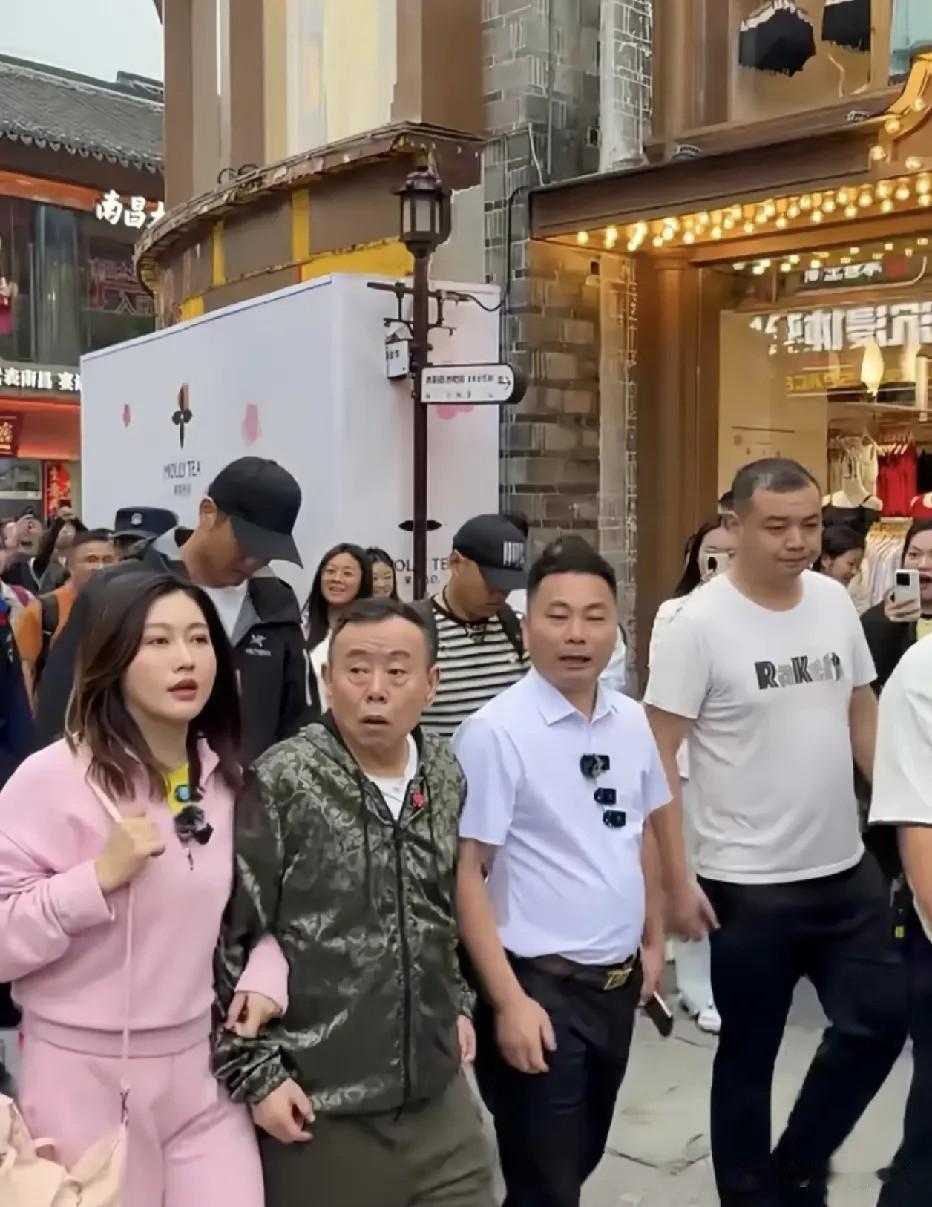 潘长江这外孙的事，说白了就一个理。基因这东西，从来不听人安排。老潘这辈子