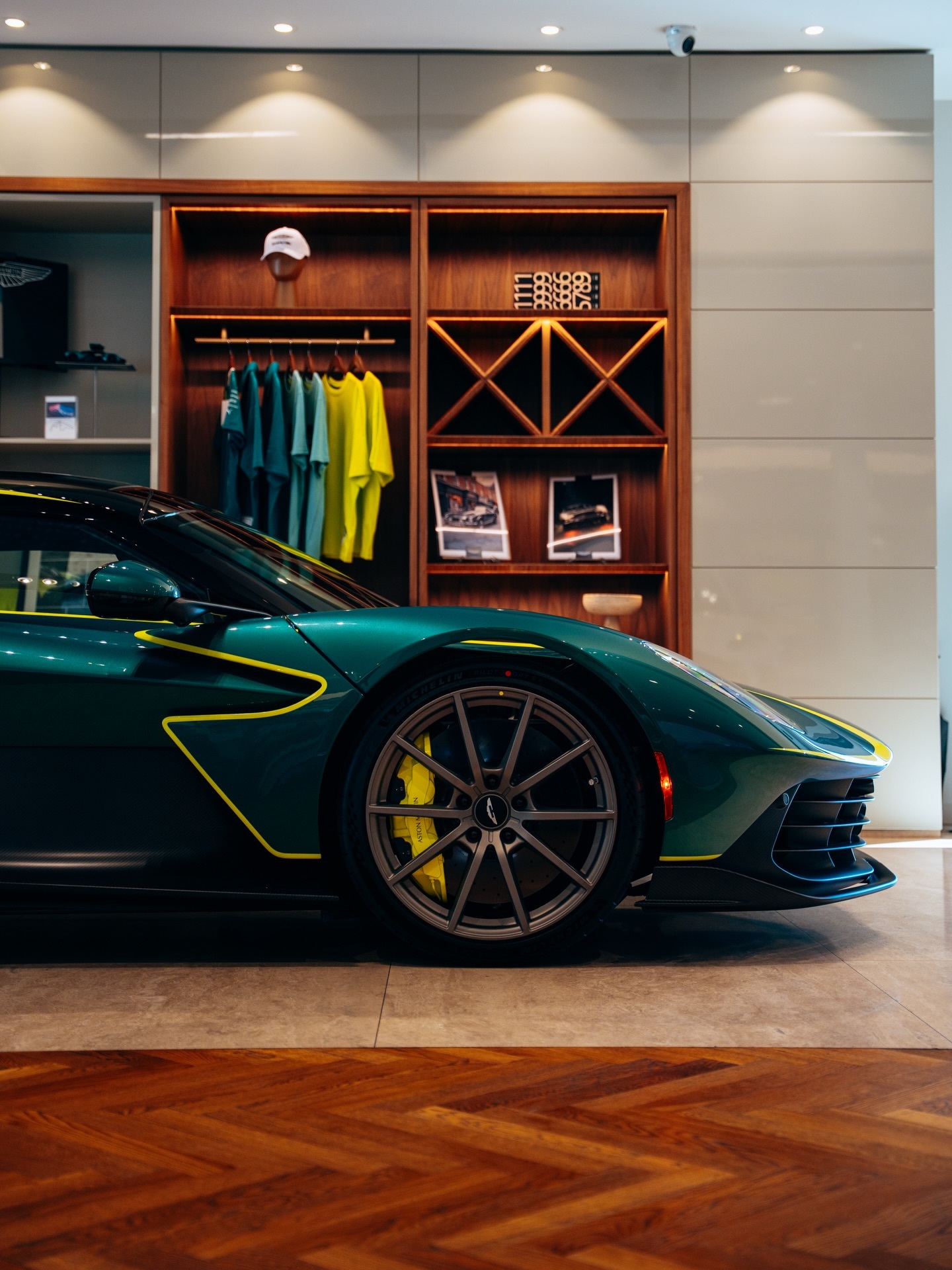 AstonMartinValhallaastonmartin阿斯顿马丁阿斯顿