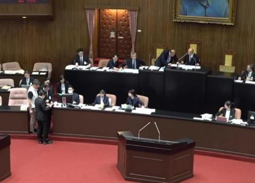 台“立法院”今天（14日）上演表决大战，不过在那之前的协商，韩国瑜跟国民党团总召