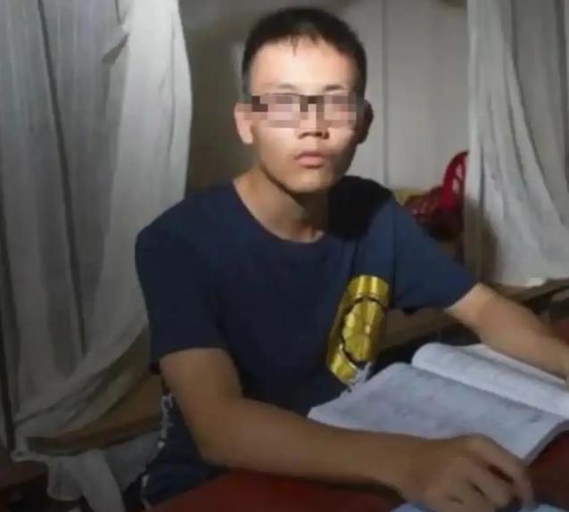 2015年湖南一学霸，高考只考了239分，全校老师都不相信，然而当调取了监控录像