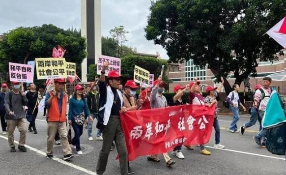 两岸统一的本质就是台湾接受大陆的管辖领导。要知道，解放军之所以称为解放军，就是因