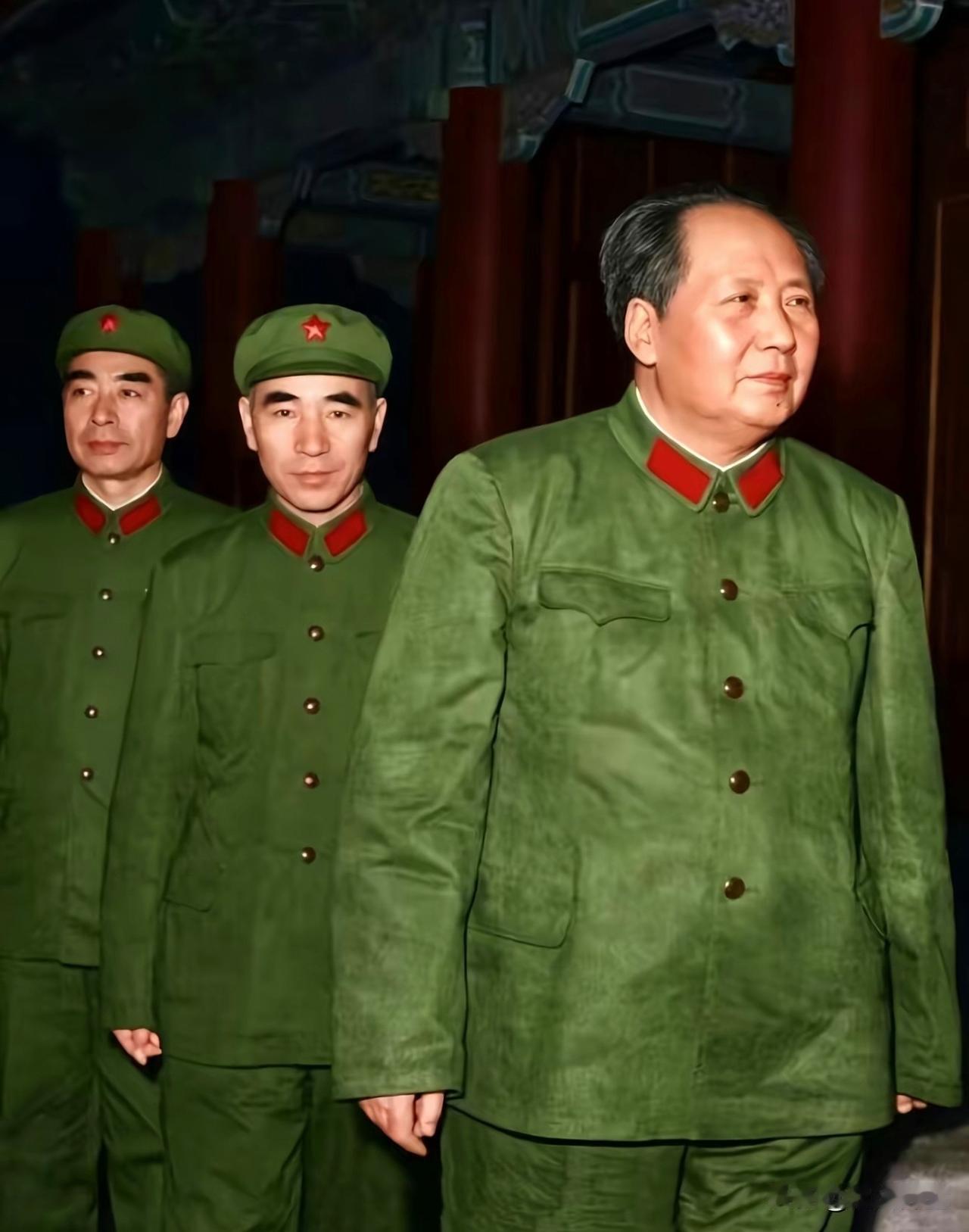 伟人的远见卓识能看多少年？为什么洲际导弹用“东风”命名：伟人说过“东风压倒西风