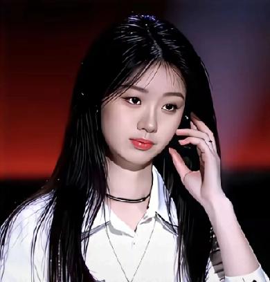 单依纯18岁和23岁变化好大。