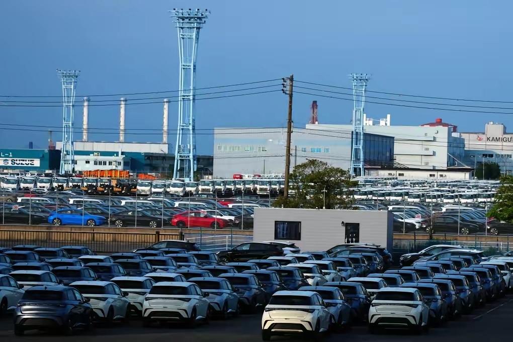 日本被中美俄同时制裁！全球独一份。产业被收紧、石油被断供、军工要瘫痪。被端